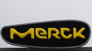 Bei Merck sorgten KI-Ankündigungen für einen Kurssprung. SAP-Aktien entwickeln sich weiter sehr gut. Die BASF-Aktie wurde hingegen von UBS von „kaufen“ auf „neutral“ abgestuft.
