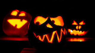 Gruselige Kürbis-Fratzen dürfen an Halloween nicht fehlen.