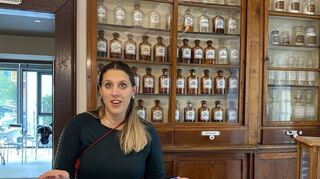 Auf 170 Jahre Likör-Geschichte und eine noch längere Tradition als Apotheke blickt man im Pharmazeutischen Museum Foletto.