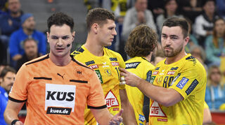 Enttäusche Gesichter in der SAP Arena: Die Rhein-Neckar Löwen unterliegen gegen den ThSV Eisenach.