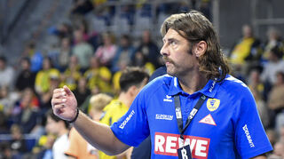 War mit der Leistung seines Teams gegen den ThSV Eisenach nicht zufrieden: Rhein-Neckar-Löwen-Trainer Sebastian Hinze.