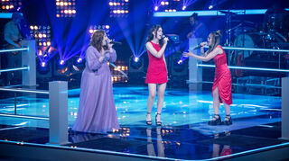 <p>Kathrin German (Mitte) sorgt bei „The Voice of Germany“ für Gänsehautmomente – wo wie hier im Battle mit Anna Lena Lubes und Cecile Centeno.<br></p>