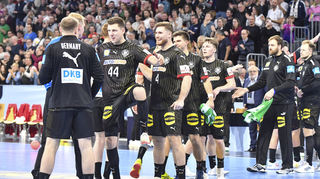 Jubel nach dem Sieg bei Deutschland beim Spiel Deutschland - Schweiz.

Foto © PIX-Sportfotos *** Foto ist honorarpflichtig! *** Auf Anfrage in hoeherer Qualitaet/Aufloesung. Belegexemplar erbeten. Veroeffentlichung ausschliesslich fuer journalistisch-publizistische Zwecke. For editorial use only.