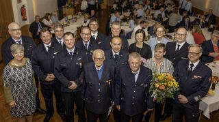 Beim Kameradschaftsabend der Freiwilligen Feuerwehr Bensheim im Kolpinghaus wurden langjährige und verdiente Feuerwehrleute und Mitglieder geehrt.