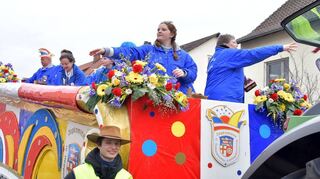 Die Heppenheimer Fastnachter, hier das Zugkomitee beim Umzug 2024, stehen in den Startlöchern.