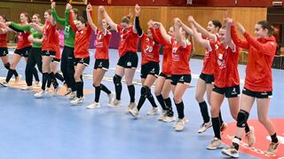 Die Junior-Flames feierten ausgelassen den Gruppensieg und den Einzug in die Bundesliga-Meisterrunde.
