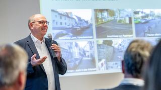 Der Bürgermeisterkandidat plant, dieLebensqualität in Zwingenberg weiter zu verbessern, etwa durch eine bessere Radweginfrastruktur und sicherere Schulwege.