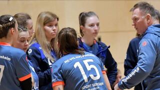 Redebedarf hatte Heppenheims Trainer Jozef Skandik nicht nur in dieser Auszeit bei der Derby-Niederlage gegen den SV Erbach.