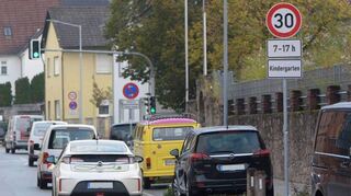Bisher gilt auf der B 3 in Zwingenberg nur im Abschnitt vor der Evangelischen Kindertagesstätte Tempo 30.