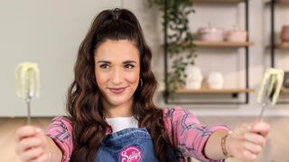 Ran an die Schlegel: Back-Influencerin Sally Özcan gibt Tipps, wie euch eure Plätzchen perfekt gelingen.