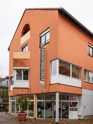 Vergangenheit: Die Stadtbibliothek im Neumarkt-Center.