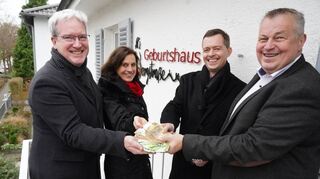 Bensheim, Geburtshaus Bergstraße, Spendenübergabe, 21.12.2024; Foto: Thomas Zelinger