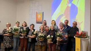 Mit Blumen wurde der Küchencrew für ihren ganzjährigen Einsatz gedankt.