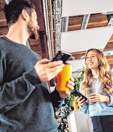 Wer gut gelobt wird, entwickelt sich dann auch weiter. So funktioniert das auch im Arbeitsleben. Doch gutes Loben ist mehr als nur eine schnelle nette Bemerkung.