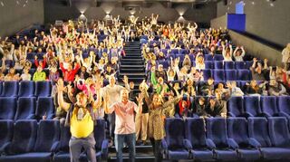Der unterhaltsame Abschluss eines ereignisreichen Jahres war die Einladung der International Police Association (IPA) Bergstraße-Odenwald zum Kino-Abend im Luxor-Filmpalast in Bensheim.