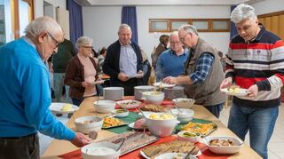 Zum ersten Treffen im Jahr wird beim Einhäuser Liederkranz stets gut aufgetischt. Auch diesmal war das Büfett im Pfarrzentrum sehr lecker bestückt.