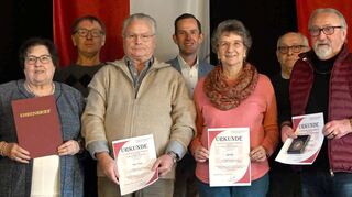 Ehrungen beim Sängerkreis: (v.l.) Inge Gölz, Klaus Ohl, Dieter Haake, HSB-Vizepräsident Christian Hofmann, Edith Götz, Willi Schäfer und Hermann Ehrhardt.