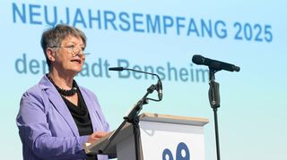 Bürgermeisterin Christine Klein bei ihrer Neujahrsansprache am Sonntag im Bensheimer Bürgerhaus.