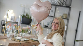 Zum Valentinstag berichtet die Hochzeitsplanerin Julia Scheidel über die Wünsche der Brautpaare an der Bergstraße – von Steinofenpizza über Bohoo bis Barock ist viel zur Auswahl, um den perfekten Tag erleben zu dürfen.