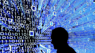 Die Digitalisierung hat inzwischen alle unsere Lebensbereiche erfasst - im Alltag und im Beruf.