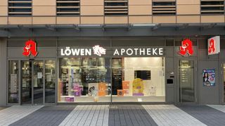 Die Löwen-Apotheke in einer Seitenstraße der Mannheimer Planken ist seit Monaten geschlossen.