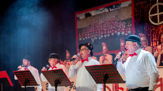 Die Bürgerfunken in der Mehrzweckhalle.