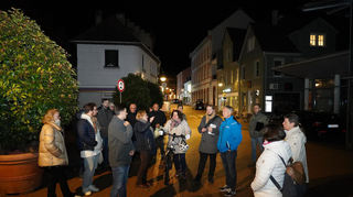 Zu einem abendlichen Rundgang durch die Innenstadt hatte die Stadt Bensheim Einzelhändler und Gewerbetreibende eingeladen. Im Fokus standen die Themen Sicherheit, Müll und Parkprobleme.
