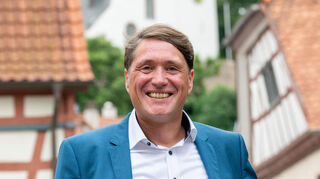 Sebastian Clever tritt am 1. April offiziell seinen Dienst als Bürgermeister von Zwingenberg und Rodau an. Seinen Amtseid legt der 44-Jährige am 20. März im Rahmen einer Sitzung des Stadtparlaments ab.