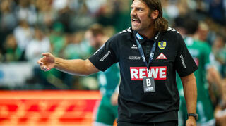 Löwen-Trainer Sebastian Hinze muss weiterhin auf Sebastian Heymann und Ivan Martinovic verzichten.