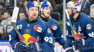 Maximilian Kastner (l.) ist einer von vielen Unterzahlspezialisten beim EHC München.