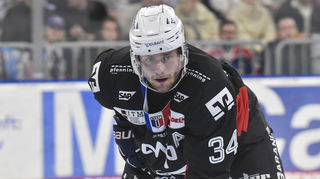 Tom Kühnhackl hat mit den Pittsburgh Penguins zweimal den Stanley Cup gewonnen. Nun will er mit den Adlern Mannheim den Titel in der Deutschen Eishockey Liga holen.