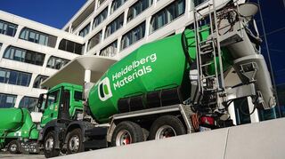 Mit mehreren Aktionen hatte die Gruppe End Cement gegen den Konzern Heidelberg Materials protestiert.