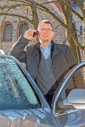<p>Pfarrer Äneas Opitek ist Seelsorger der katholischen Pfarrgruppe Fehlheim/Zwingenberg - und ihr Manager.</p>