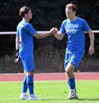Auf seine zuverlässigen Torjäger Lars Palkovitsch (re.) und Ivan Pavlic wird es für den SC Olympia Lorsch im Verfolgerduell ankommen.