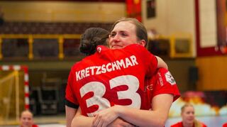 lsp Handball HSG Bensheim/Auerbach Flames Platzierungsrunde Halbfinale gegen Frisch Auf Göppingen Lucie Kretzschmar verabschiedet Alicia Soffel