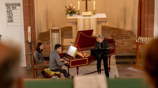 Monika Hölzle-Wiesen und Christian Mause beim Konzert in der Auerbacher Bergkirche.
