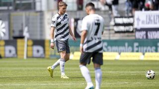 David Otto und Stanislav Fehler ist die Enttäuschung nach dem blamablen Auftritt des SV Sandhausen anzusehen.