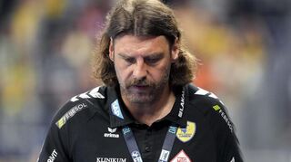 Auch Trainer Sebastian Hinze hat aktuell einen schweren Stand. Er wechselt im Sommer zum ThSV Eisenach.