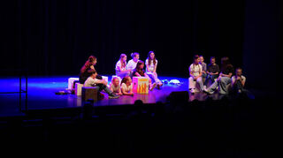 Beim Theaterabend der Liebfrauenschule präsentierten vier Gruppen ihre einstudierten Stücke im Parktheater.
