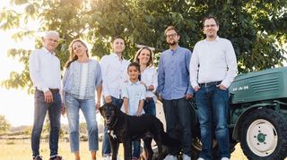 Handwerk und Verantwortung gehen bei der Landmetzgerei Mehlmiteinander einher. Die ganze Familie ist engagiert dabei.