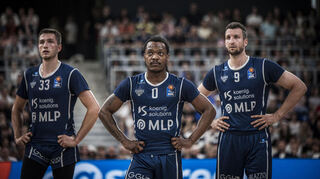 Direkt nach dem Spiel überwog bei den Academics-Leistungsträgern Ryan Mikesell (von links), DJ Horne und Paul Zipser noch die Enttäuschung.