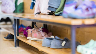 Durch Anpassungen werden für die städtischen Kindertagesstätten und die Einrichtungen der freien Träger jährliche Mehreinnahmen von rund 420.000 Euro erwartet.