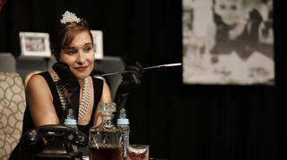 In „En suite – Allein mit Audrey Hepburn“ führt Daniela Michel am 28. November im Bensheimer Parktheater durch das Seelenleben dieser unvergessenen Hollywood-Ikone.