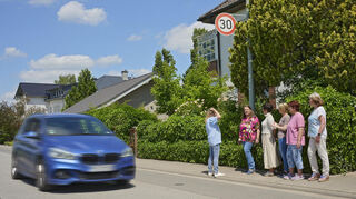 An Tempo 30 halte sich auf der Durchfahrt im Boxheimerhof von Bürstadt kaum einer, klagen die Anwohner.