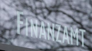 Die Steuerbehörden in Baden-Württemberg mussten im vergangenen Jahr weniger Grundsteuererklärungen bearbeiten.
