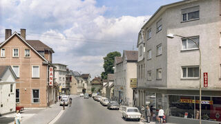 Die Darmstädter Straße in Bensheim-Auerbach im Jahr 1972.