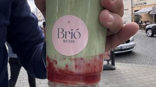 Der Drink des Sommers 2025 – Strawberry-Matcha.