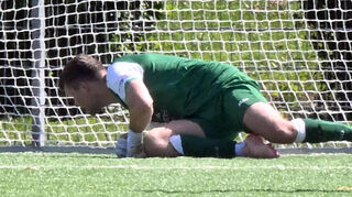 Mehr als ihm lieb sein konnte, musste zuletzt FC 07-Keeper Dominik Kurz hinter sich greifen.