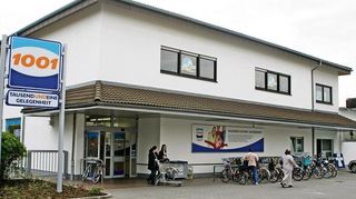 Die Aldi-Testfiliale "1001 – TausendundeineGelegenheit" wurde 2005 in Mannheim eröffnet und schloss zwei Jahre später wieder.