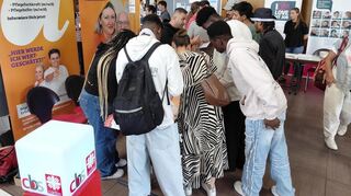 Pflegeberufe bildeten einen Schwerpunkt der Jobmesse für Geflüchtete und Zugewanderte.